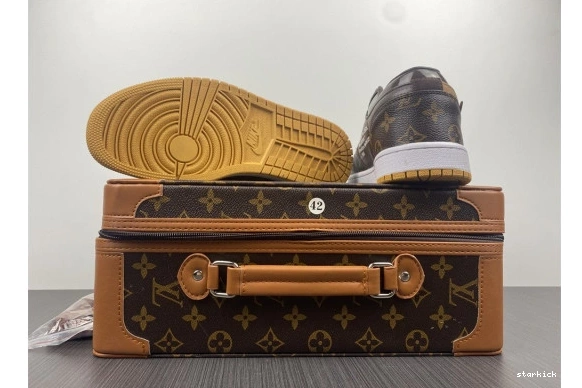 CASE) Low -LouiV 1 AIR Top WHITE-LouiV (WITH O-W JORDAN 0103